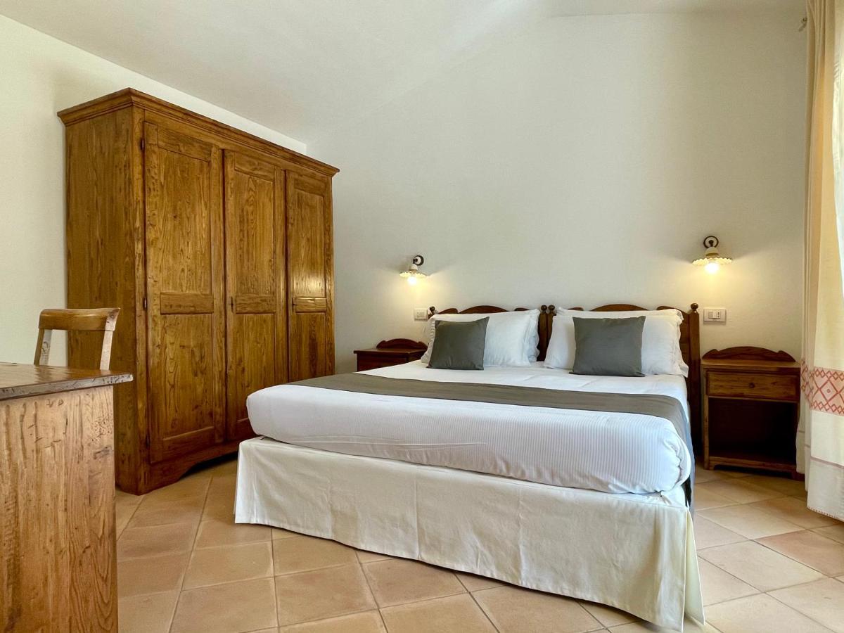 Punta D'Acu Country Resort Arzachena Exterior photo
