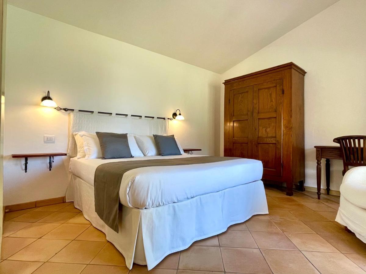Punta D'Acu Country Resort Arzachena Exterior photo