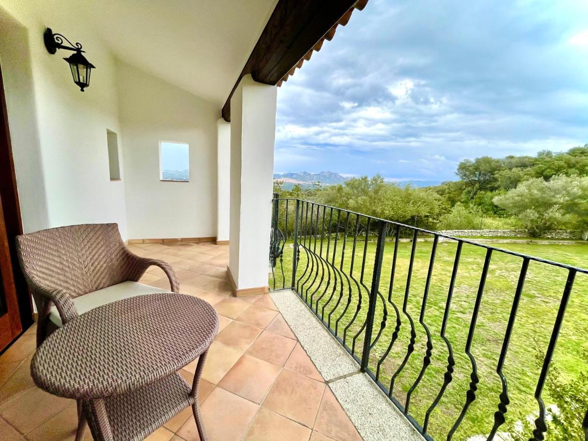 Punta D'Acu Country Resort Arzachena Exterior photo